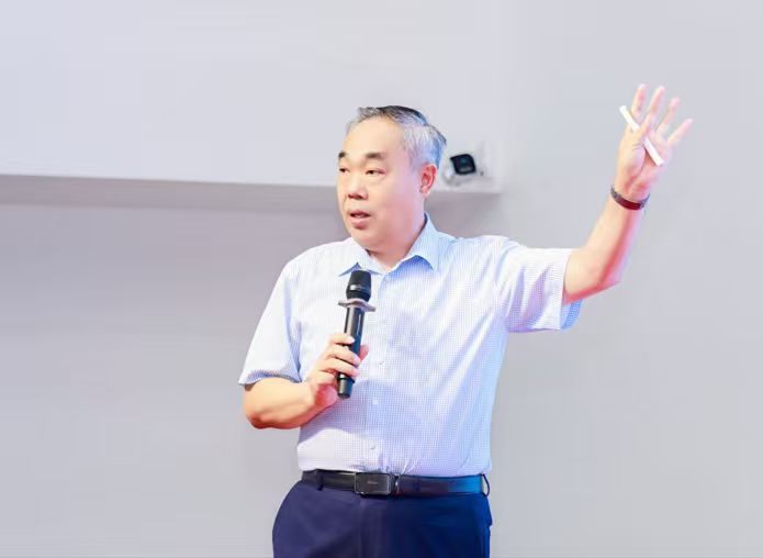 【就业指导专栏63】《赋人之心·心智致远》—— 2026第三届818人力盛典峰会在西安盛大举行 图/文：陕西城乡劳动就业报杨永忠（陕西西安）（图15）