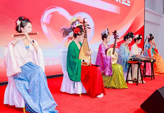 【就业指导专栏63】《赋人之心·心智致远》—— 2026第三届818人力盛典峰会在西安盛大举行 图/文：陕西城乡劳动就业报杨永忠（陕西西安）（图16）