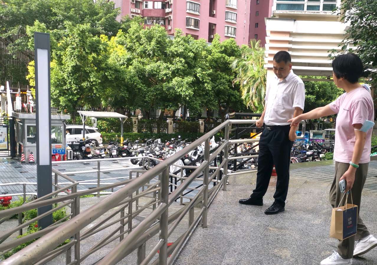 诗赞：生命至上 居民至上（图9）