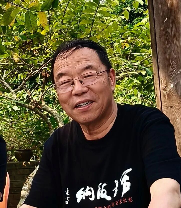 李玉泉头像 图片