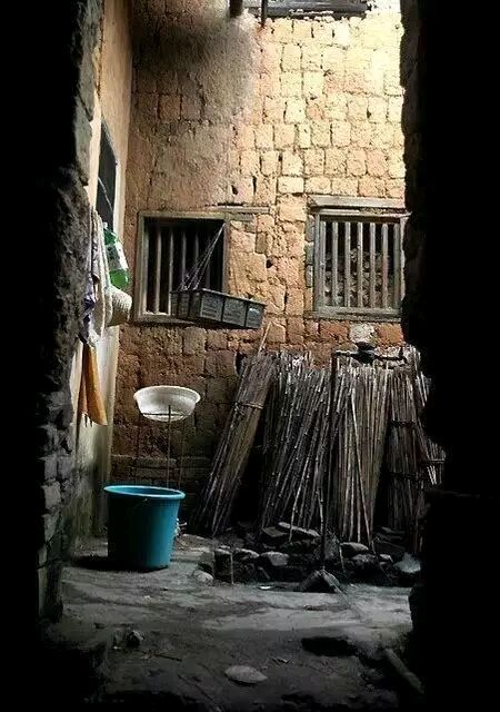 诗韵东方 ‖ 同题诵读《老屋》作者：李金香 朗诵:陈虹、惠子、玉梅、明悦、阿清、高丽华（图11）