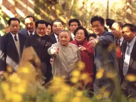 聆听 ‖ 弘华朗诵《初心——献给中国共产党成立一百零五周年》作者/吴传玖（图7）
