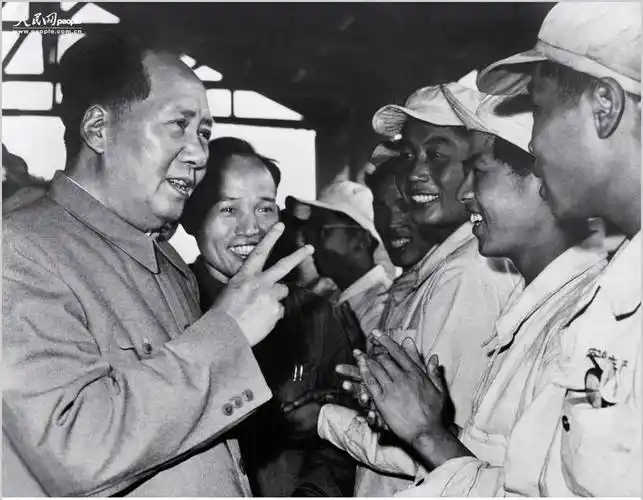 聆听 ‖ 向明朗诵《怀念伟人毛泽东》作者/马文振（图7）