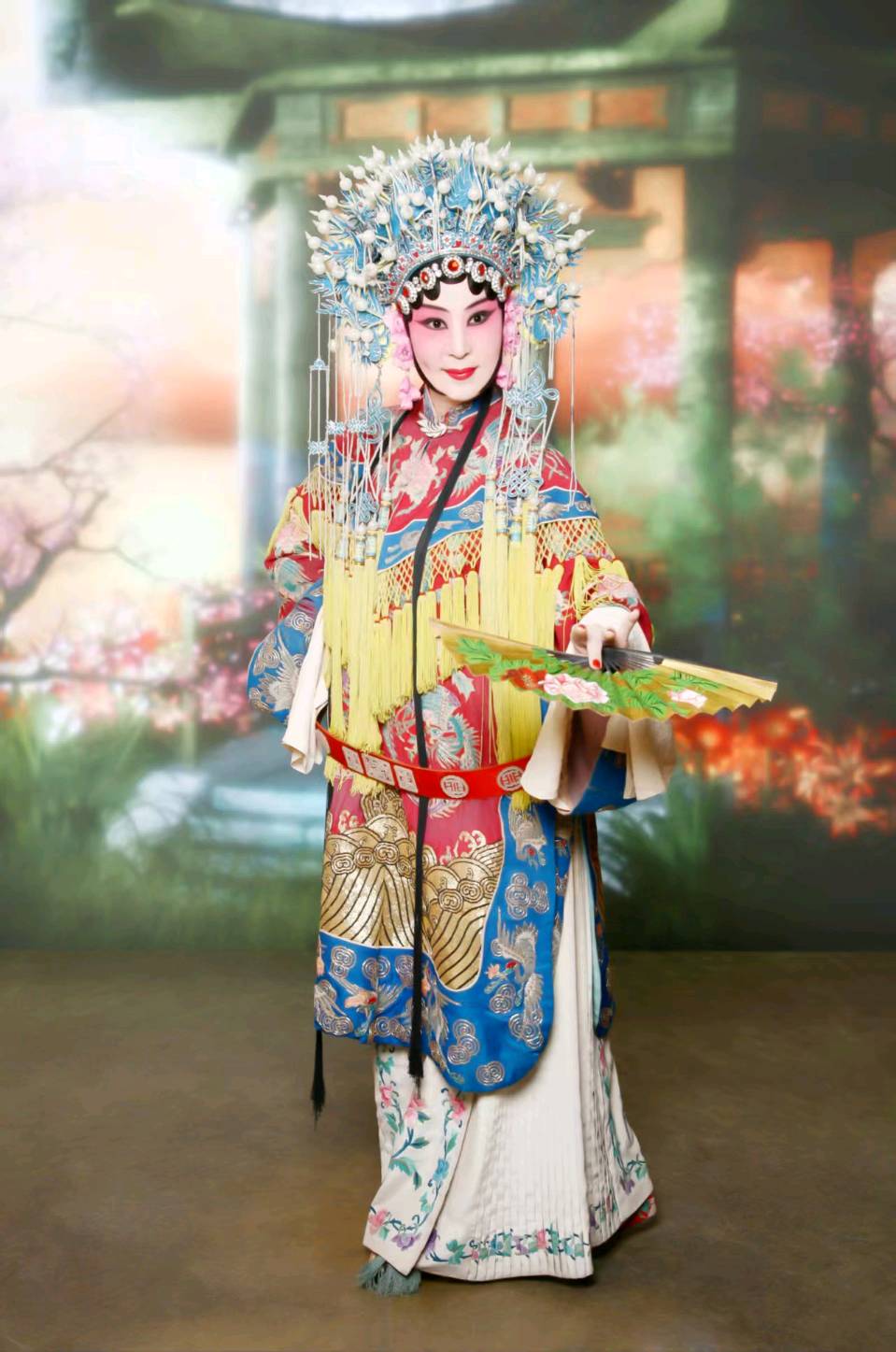 七绝·青衣漫舞（ 中华新韵 ）藏头诗 作者/周凰（图2）