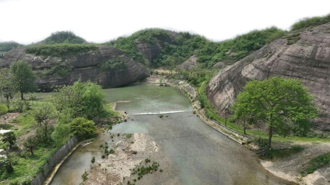 当代作家·谢作文 ‖《深情款款大石坳(大石坳十大小景点游记)》‖北京头条版(图11)