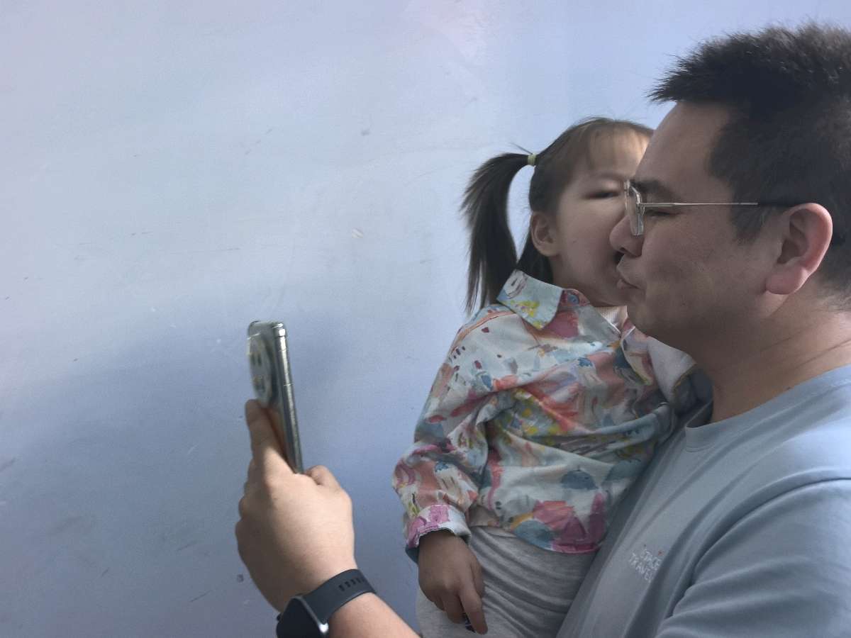 玉华《陪伴有度，成长有光》（图8）