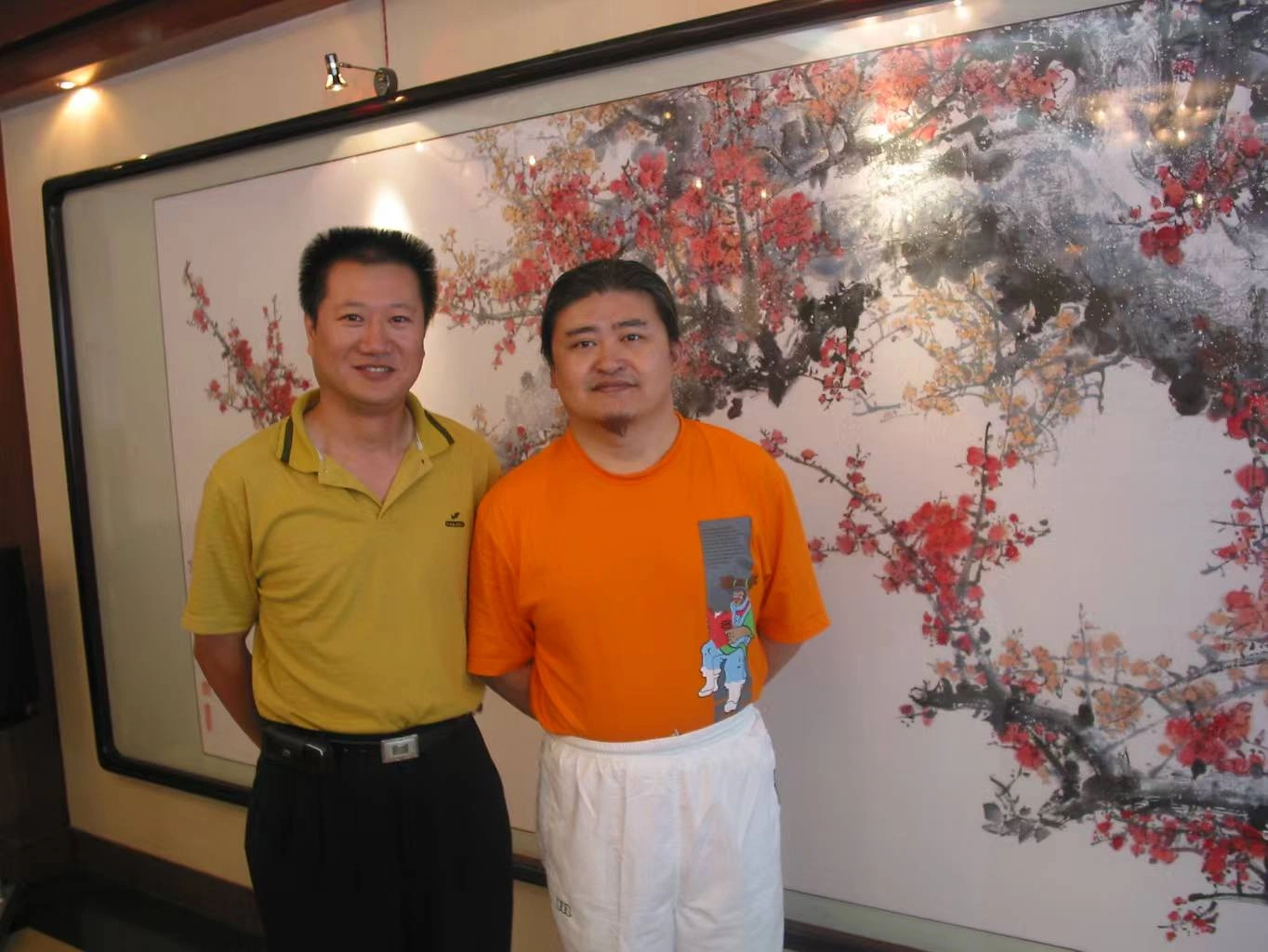 杨建与刘欢先生合影