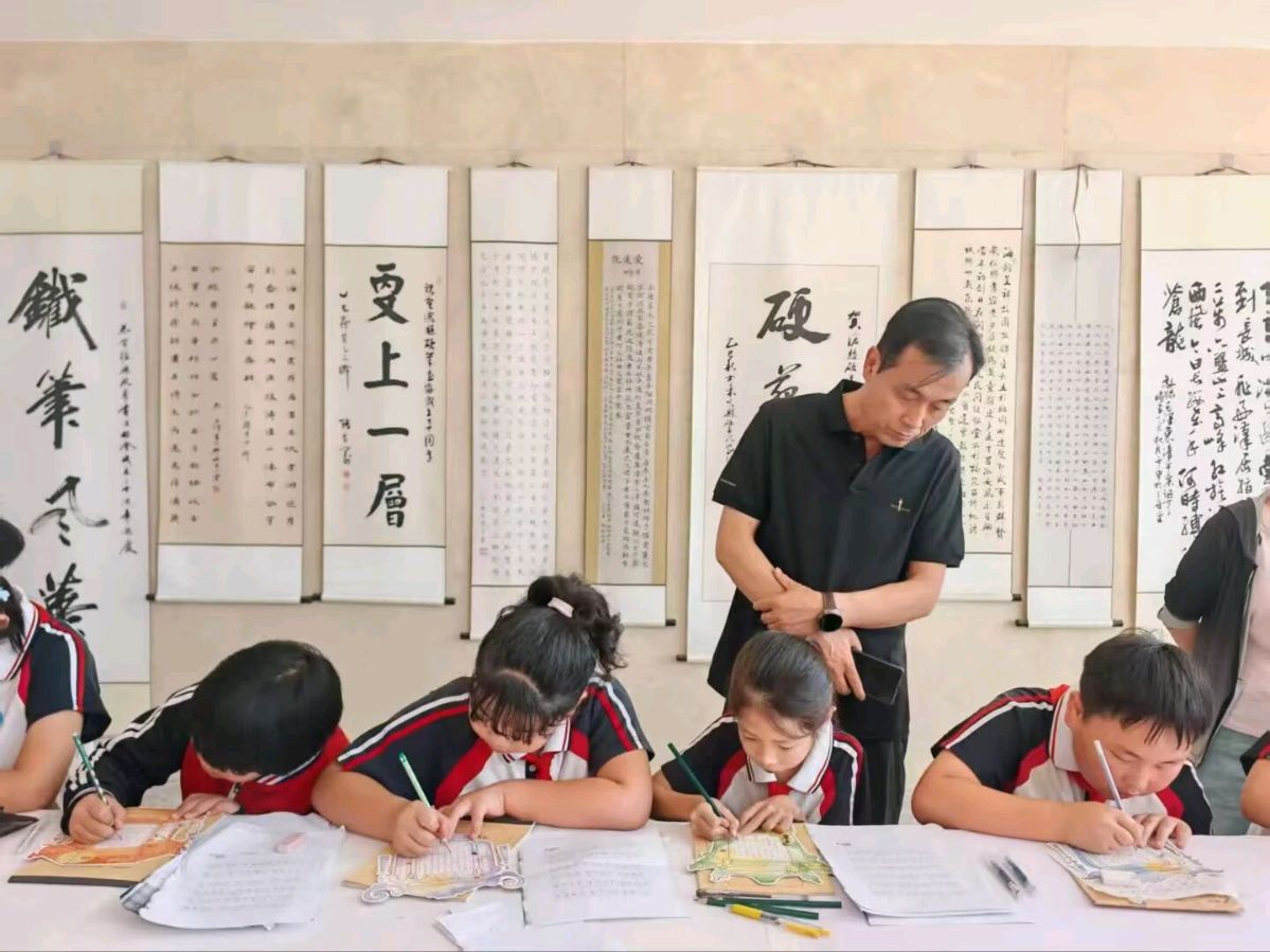 【都市头条向幸福出发编辑部】第17025期 薛官屯乡书法研学荣登央媒 文 如月 主播 玥言(图3)