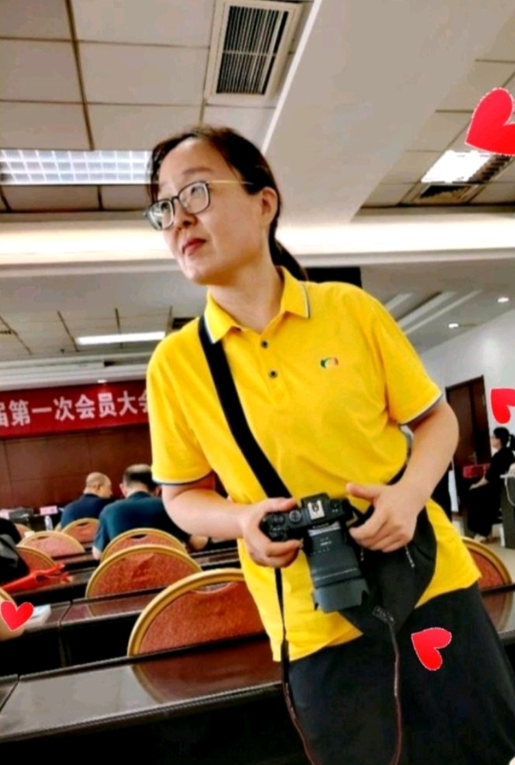 【都市头条向幸福出发编辑部】第17046期 功成身退 翰墨留芳——赞杨海霞女士 文 如月 主播 东霞(图5)