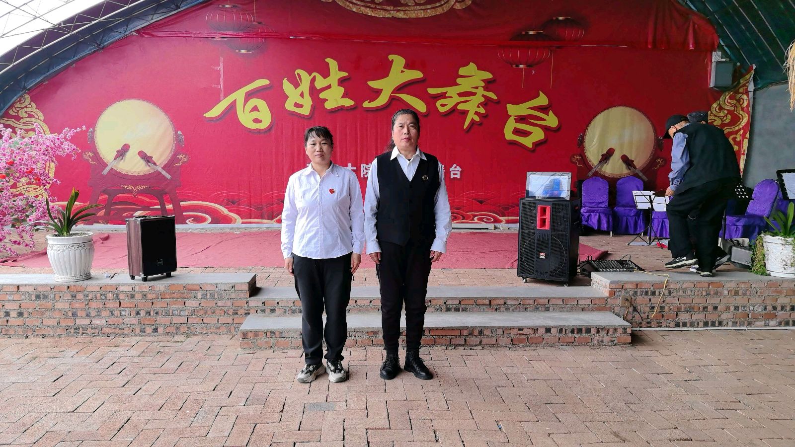书香润乡土 文艺惠民生