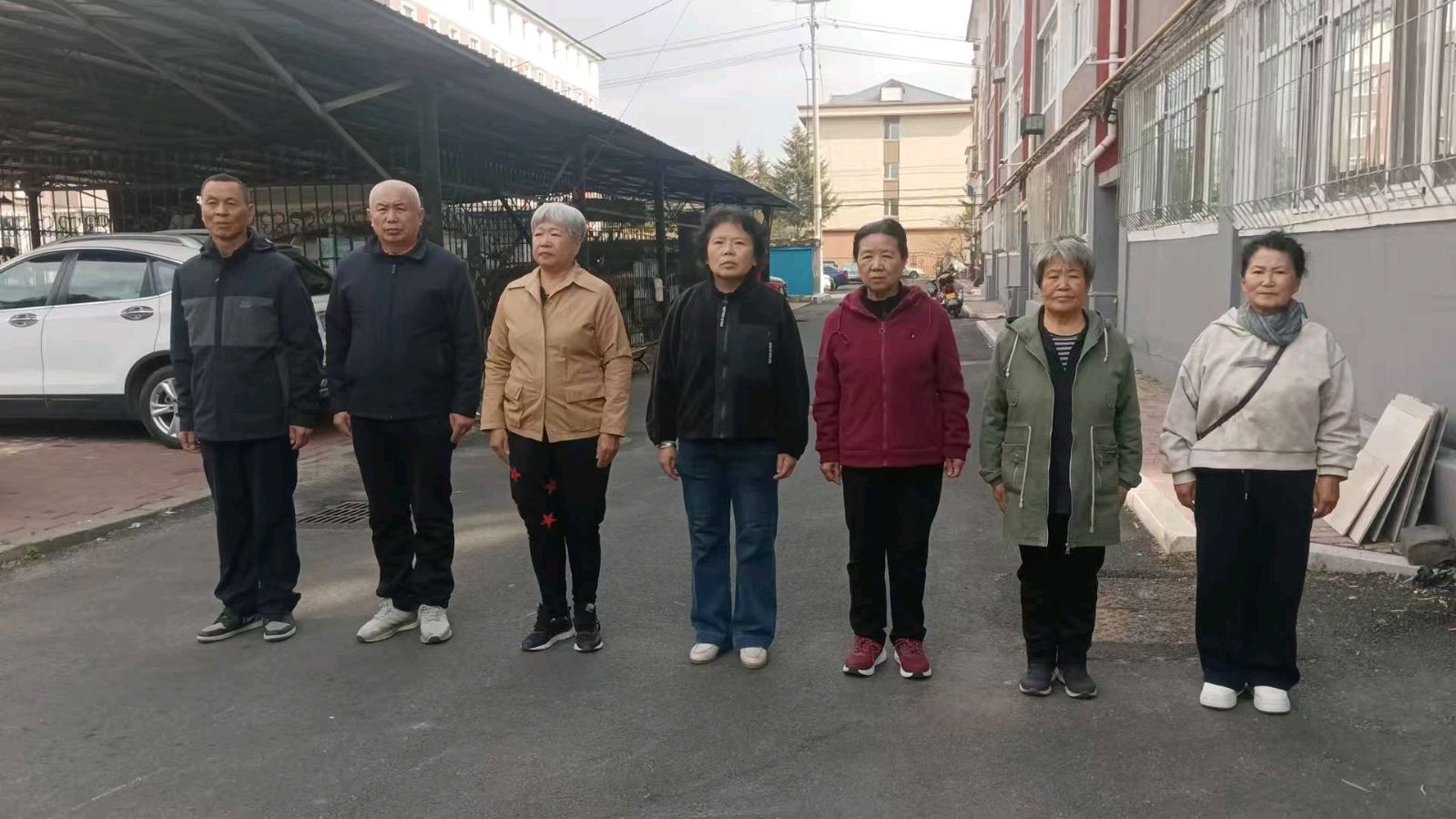 便民服务到社区 常态服务暖百姓