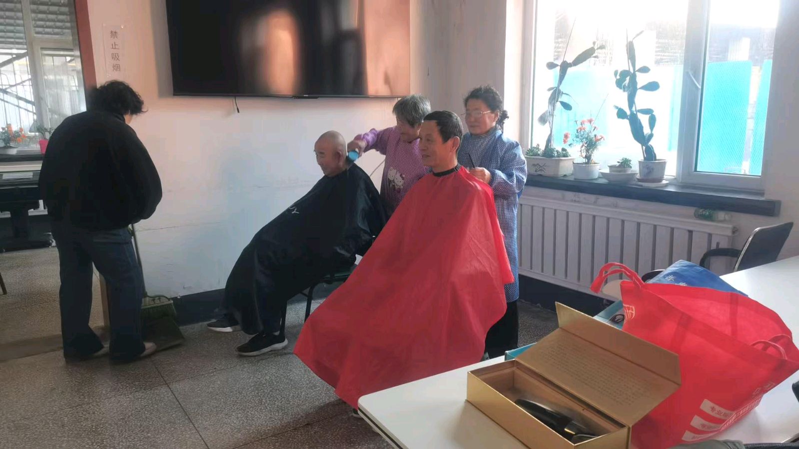便民服务到社区 常态服务暖百姓（图4）