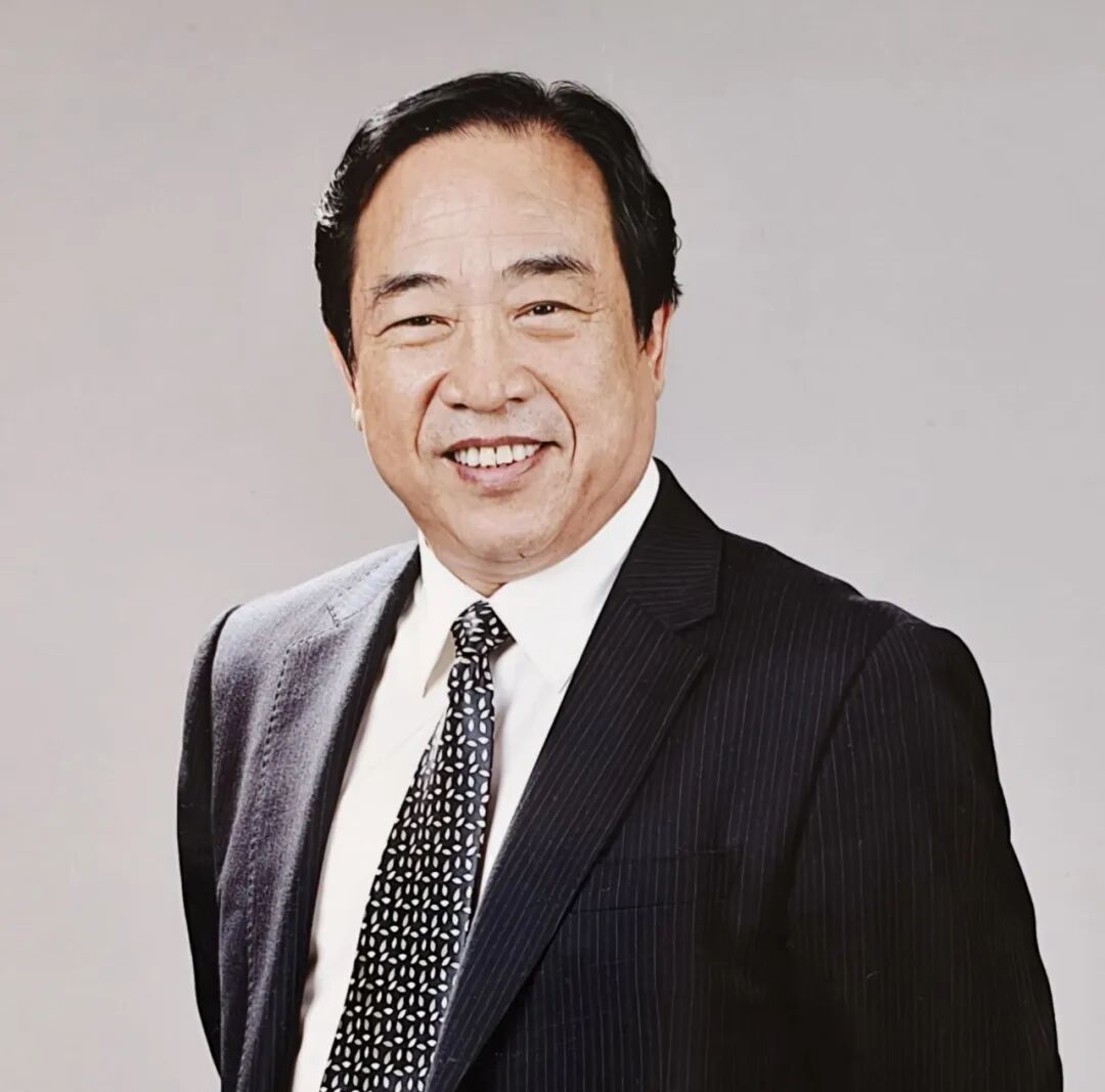 都市名家:济南书法家张国英 // 严民