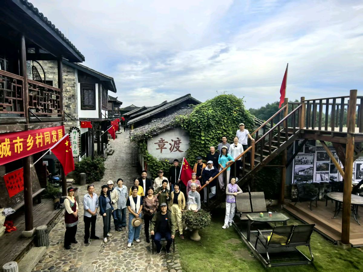 《我们有多少个十年——谨以此诗献给梦乡村十年庆》作者/关民 主播/许北雄 主编/胡琴(图5)