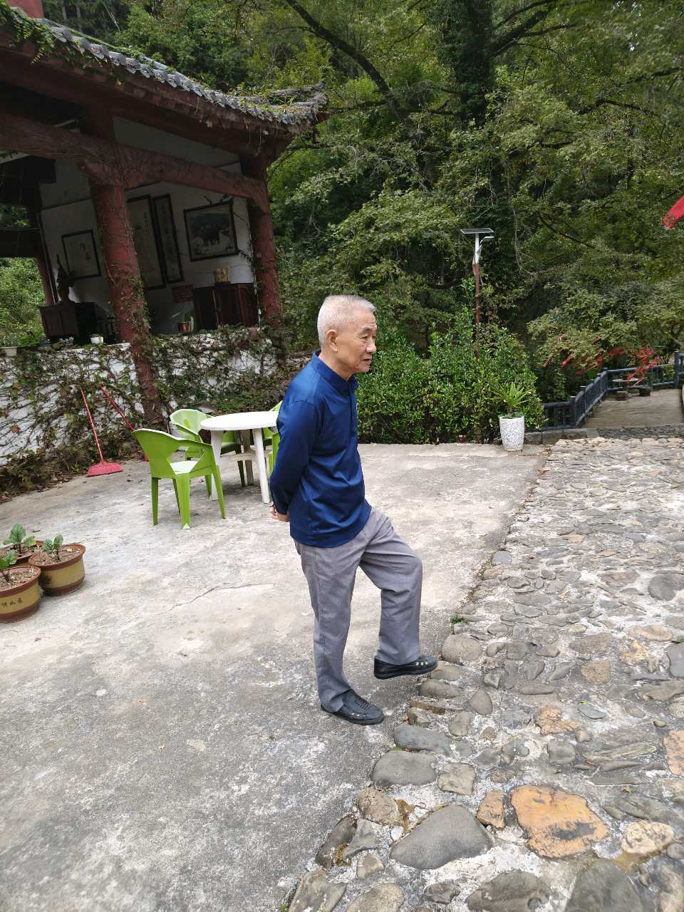 当代著名画家曹卫东拜谒云封禅寺（图6）