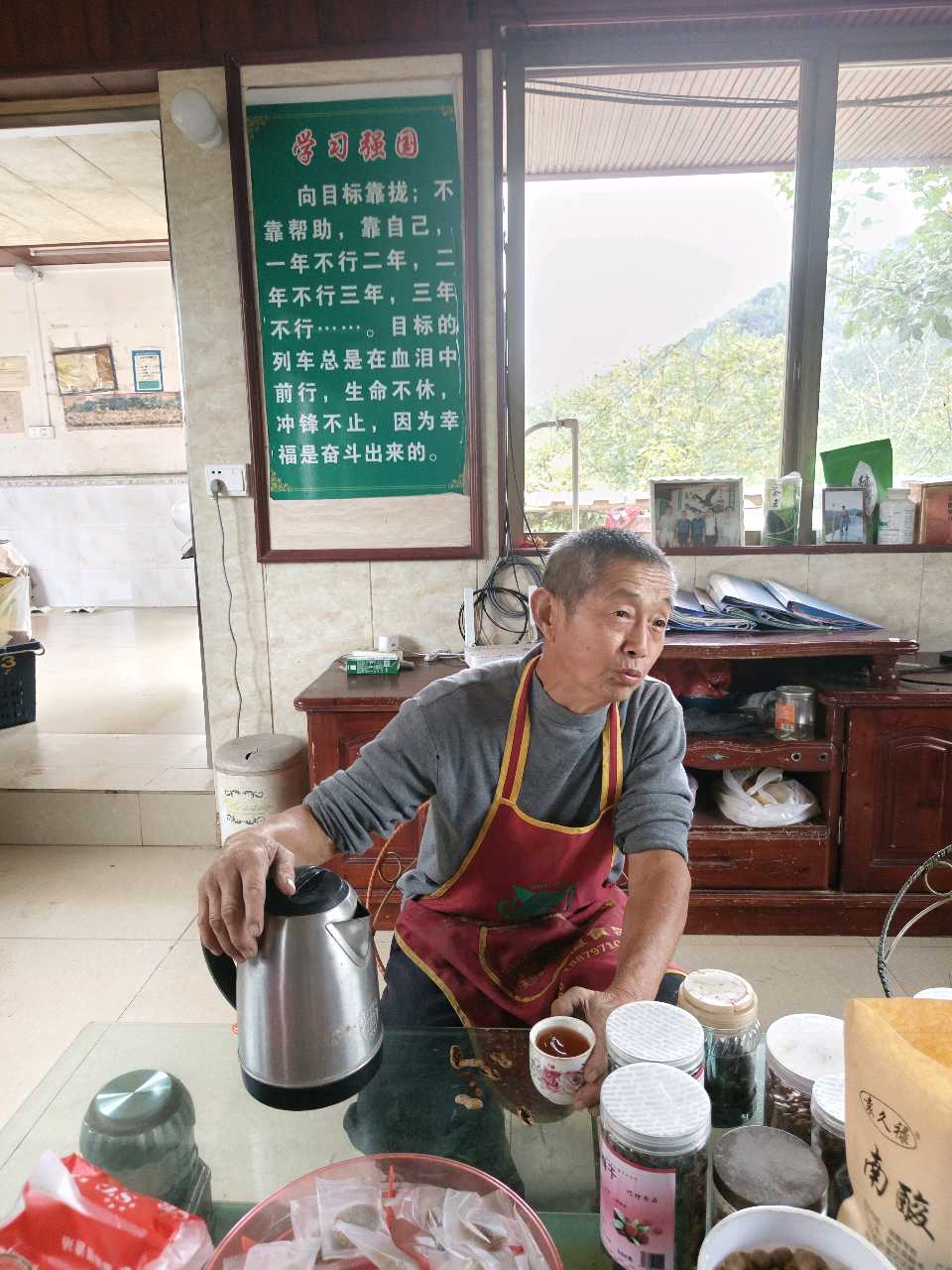 江西大余:解放湖畔袁糕香(图9)