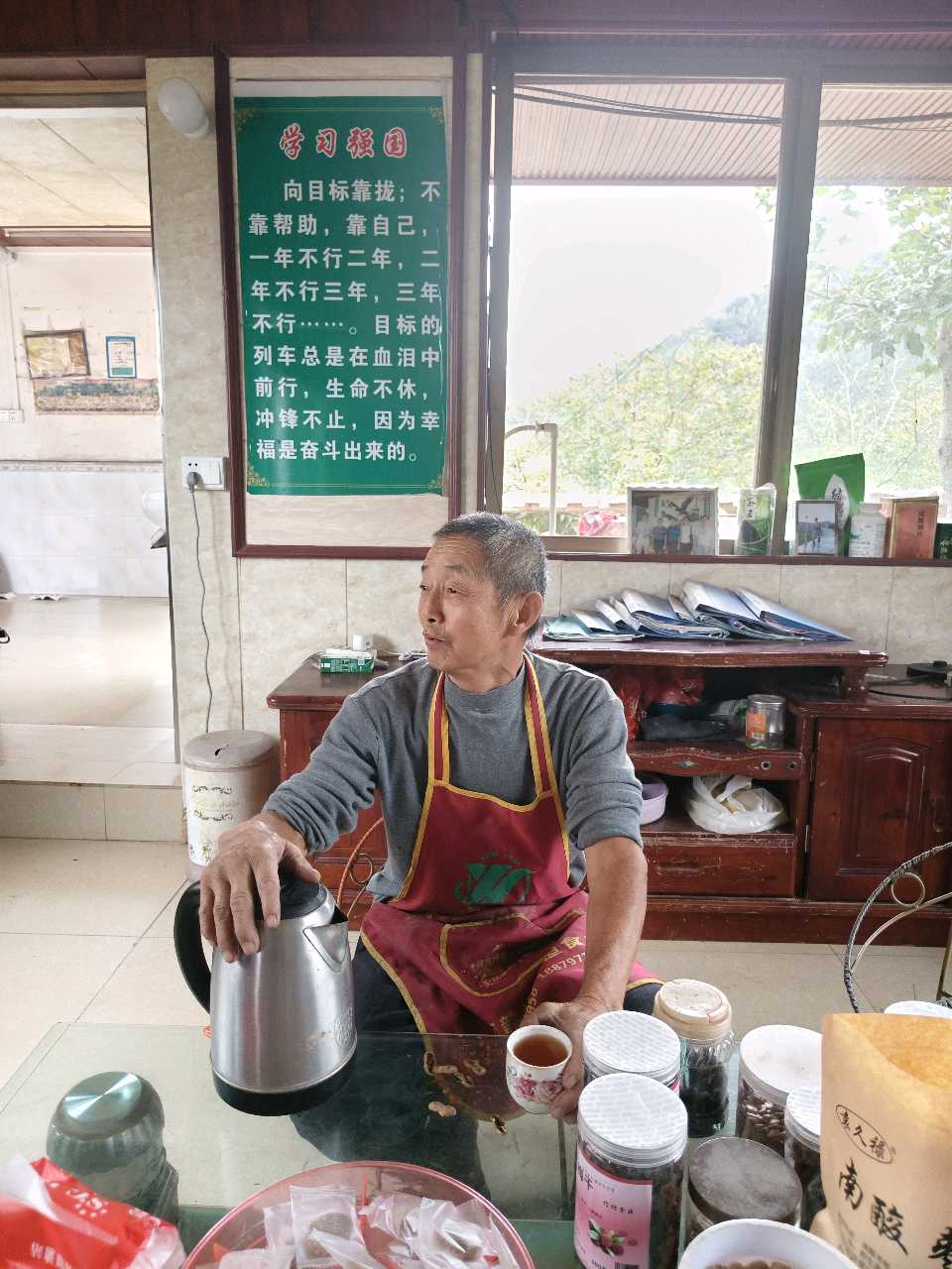 江西大余:解放湖畔袁糕香(图23)