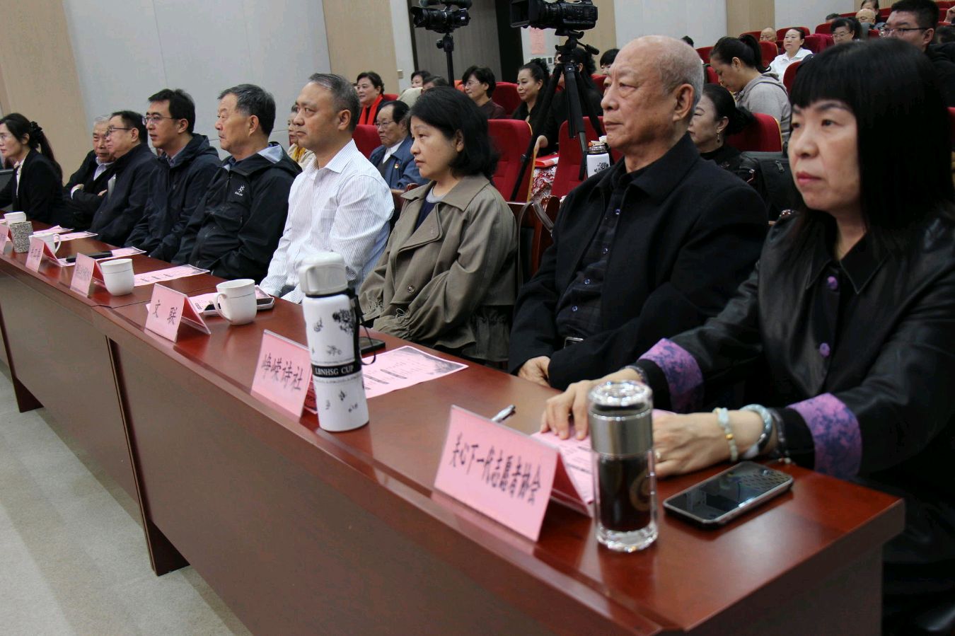 烽火长征路 诗韵赤子心——平阴县举办纪念红军长征胜利90周年诗歌朗诵会（图4）