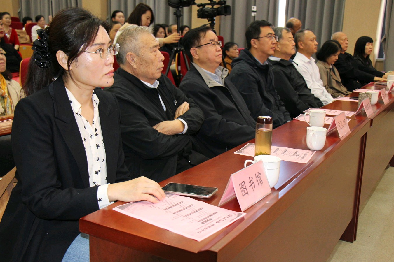 烽火长征路 诗韵赤子心——平阴县举办纪念红军长征胜利90周年诗歌朗诵会（图3）