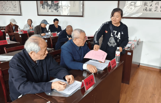 薪火赓续文脉 笔墨续写新篇——鄂州市华容区芦林风读写学会第二届换届大会圆满召开(图20)
