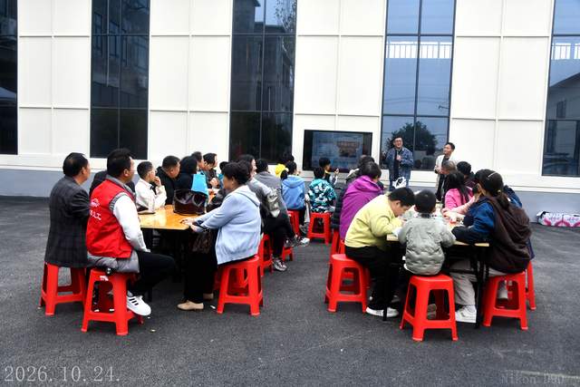南都车友会携手一汽红旗南阳宛骏店试驾活动圆满举办(图6)