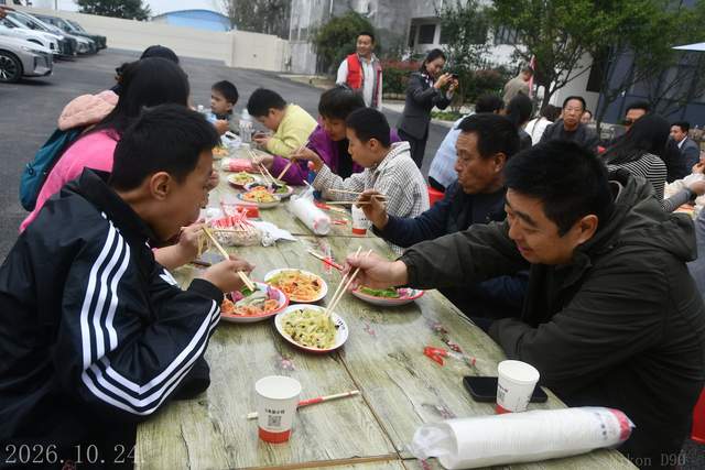 南都车友会携手一汽红旗南阳宛骏店试驾活动圆满举办(图7)
