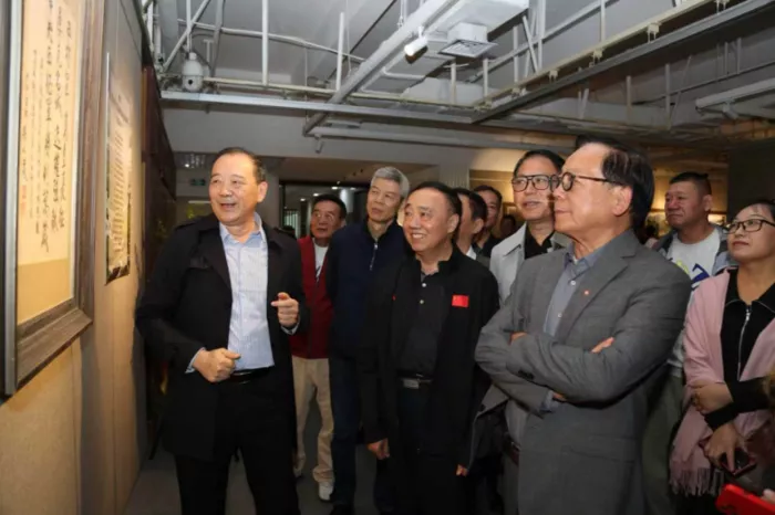 丹青绘峥嵘 薪火永相传——张振家长征油画展在合肥隆重开展(图9)