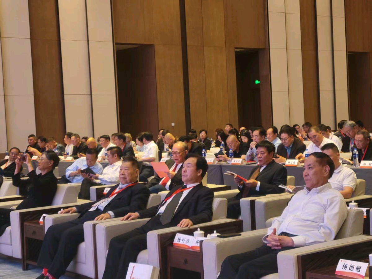 同族宗亲一家人/阳光诗意(图5)