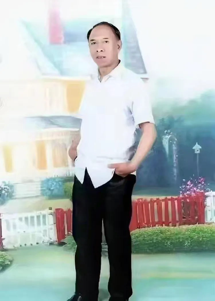 共和国十佳杰出艺术人物——夏训洪(图2)