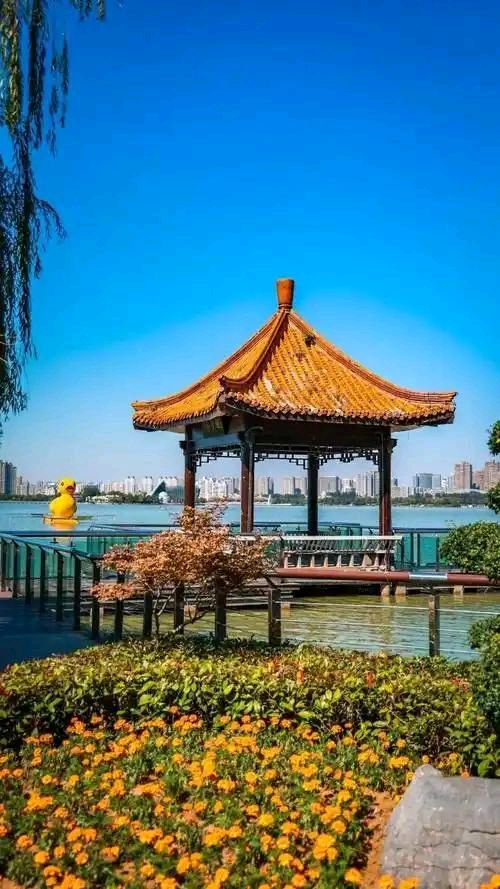 雨的季节：秋游彭城