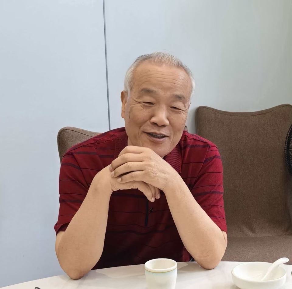 李印功专栏第6期|《一个写老地主,一个写新房奴》|环球爱华促进会(总第180期)(图9)