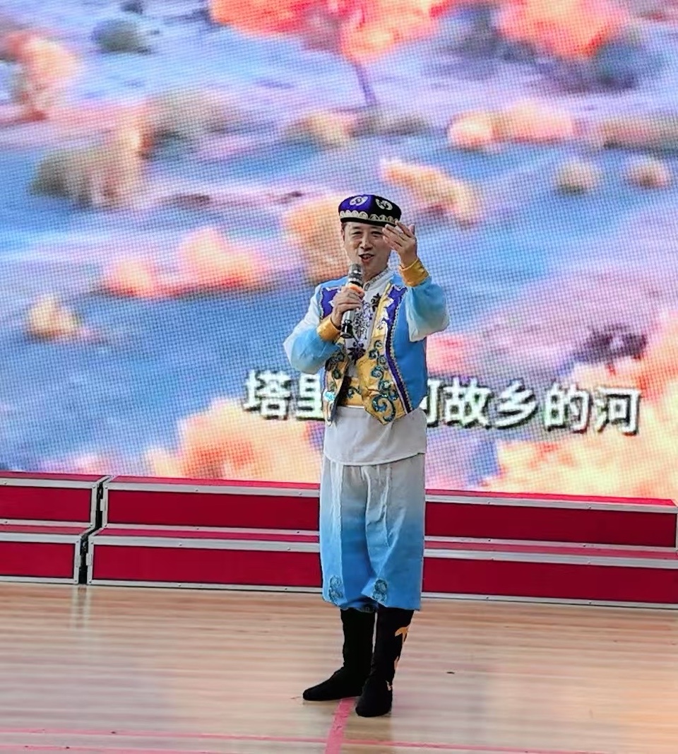 十月欢歌唱响夕阳 欢聚逐梦乐享晚年——松安合唱团年终联欢活动圆满落幕,作者,金子(图14)