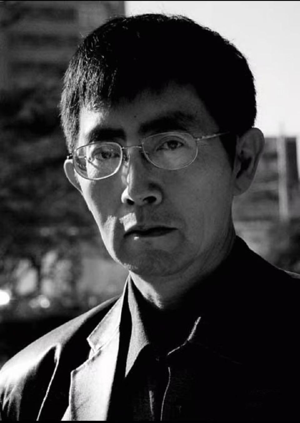 一切信仰都带着呻吟｜中国诗人村第四期卷首诗人｜北岛：回答  (30首)｜总第0150期