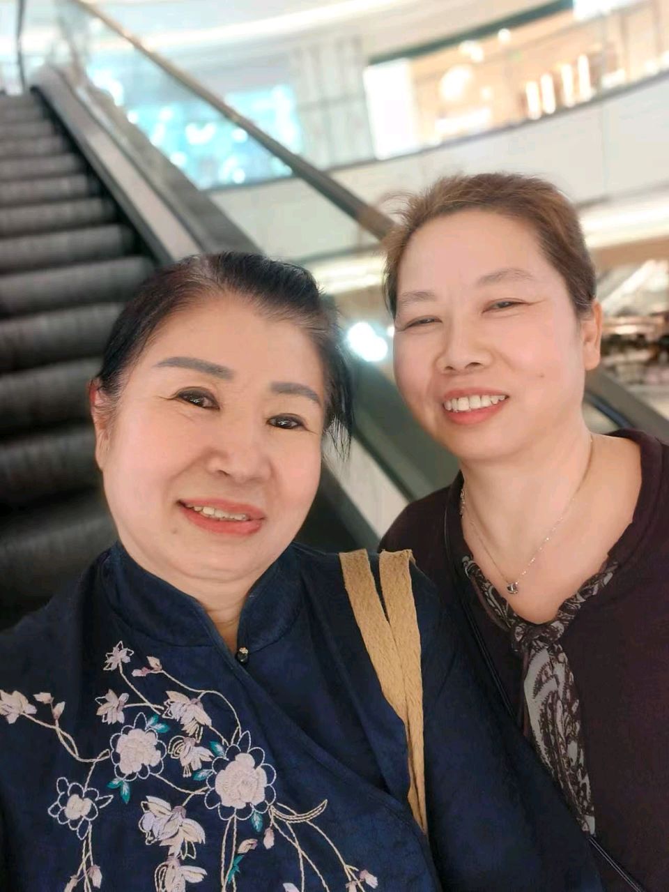【明心文学】浪漫夕阳/姐妹相聚 慢闲时光 主播/薇薇（图3）