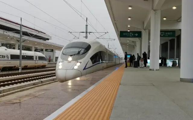 「报告文学」钢轨载初心 青春铸山河‖渝怀铁道线上的涪工青年奋进史诗（图19）