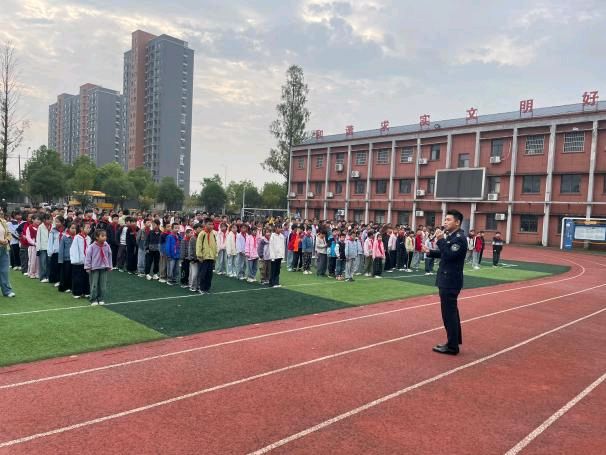 湖北省武汉市江夏区金水学校开展消防应急疏散暨灭火实操演练(图3)