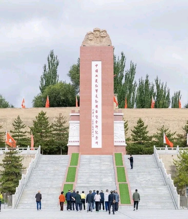 【纪念工农红军长征胜利90周年】大合唱《飞越大渡河》●四医大口腔医院合唱团●指挥:刘水 #红色经典歌曲 #世间风情(图2)