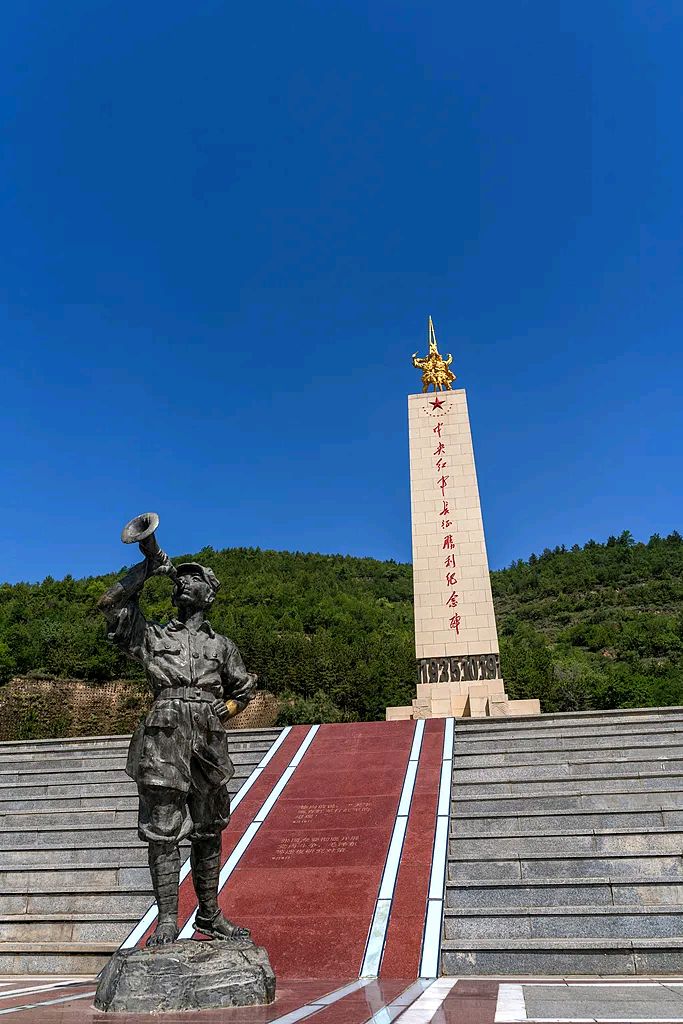 【纪念工农红军长征胜利90周年】大合唱《飞越大渡河》●四医大口腔医院合唱团●指挥:刘水 #红色经典歌曲 #世间风情(图3)