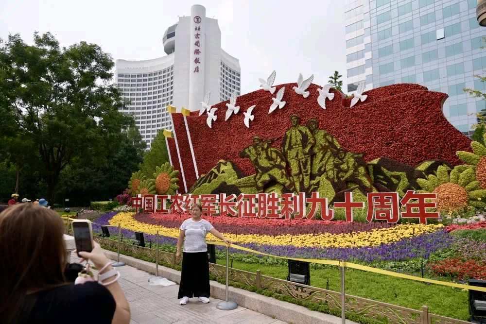 【纪念工农红军长征胜利90周年】大合唱《飞越大渡河》●四医大口腔医院合唱团●指挥:刘水 #红色经典歌曲 #世间风情(图13)