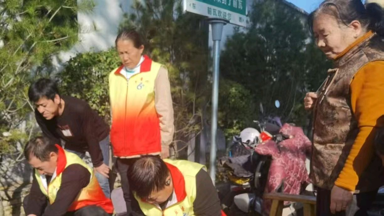 便民磨刀公益行 志愿暖心惠民生（图4）