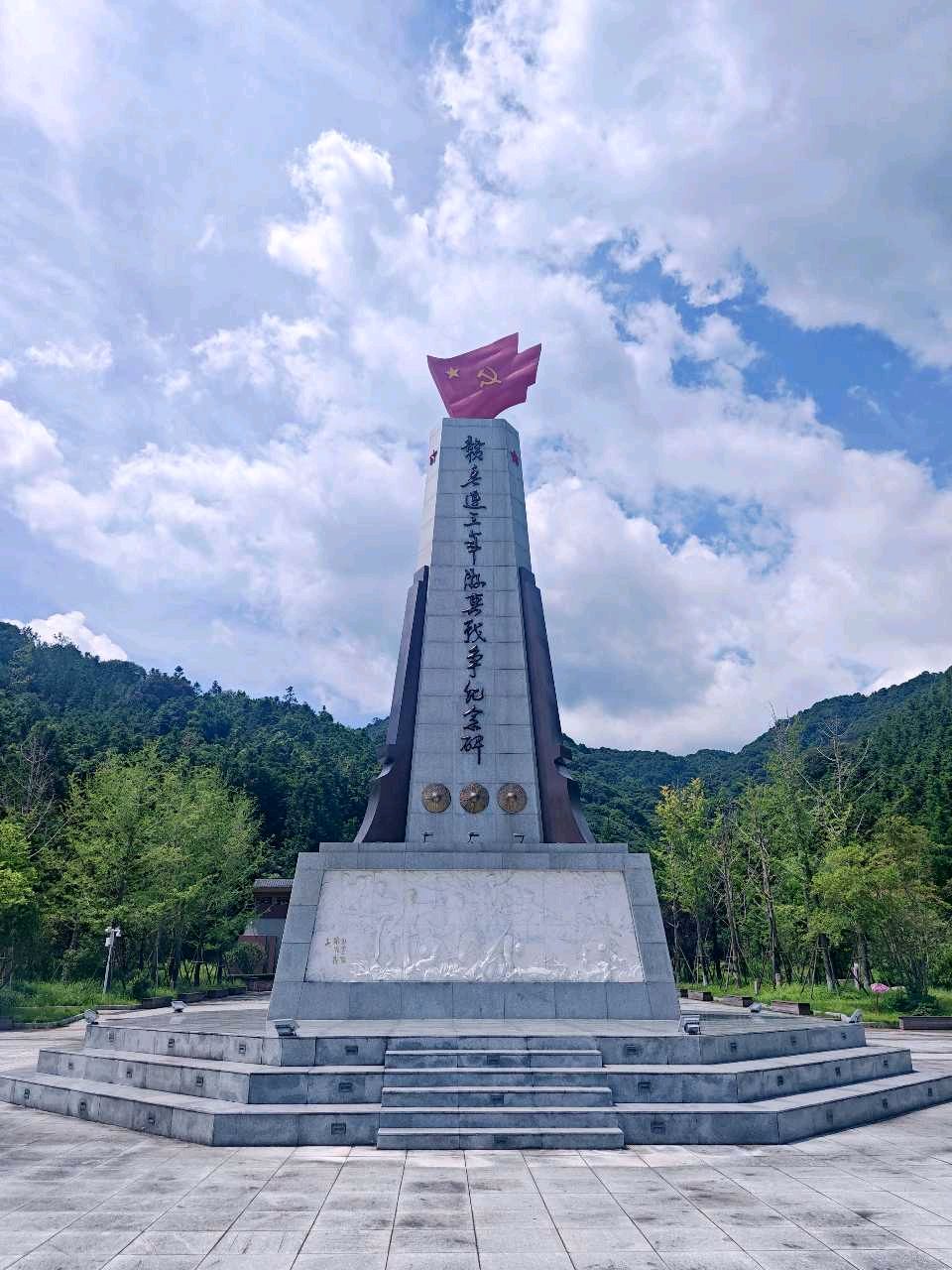 肖承良《红色散文系列之油山烽火//赣粤边三年游击战争的绝境坚守 》(图4)