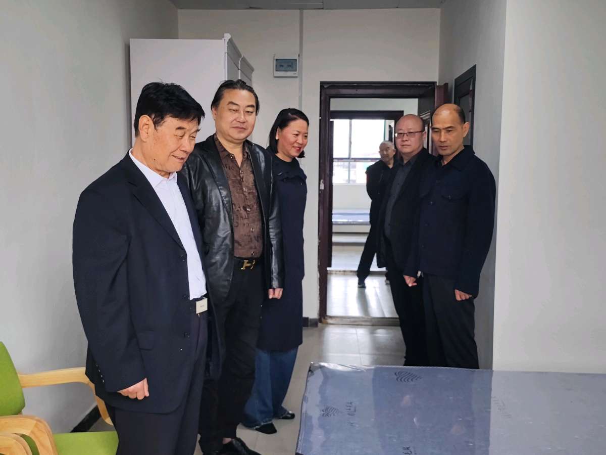 情暖金秋 爱满夕阳——新蔡县关工委联合青年志愿者协会走进均康养老院开展暖心慰问活动（图9）