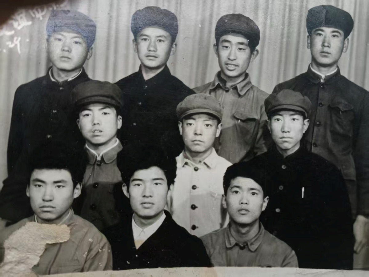 【名人专栏-时代面孔】《犁耕黑土写初心 笔墨赤诚暖人间》——农民作家富有半耕半读、扎根乡土的坚守与担当|阳光柔剑组稿 附“富有”致谢信【海外华英】(图4)
