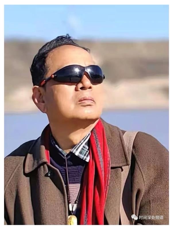 【世界华人文学城】第57期“名家名篇”《石榴花或你》作者：捷夫，诵读：百分百（图12）