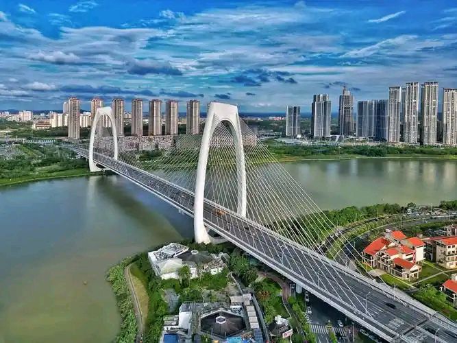 【七律】南宁大桥 文/隆光诚(图3)