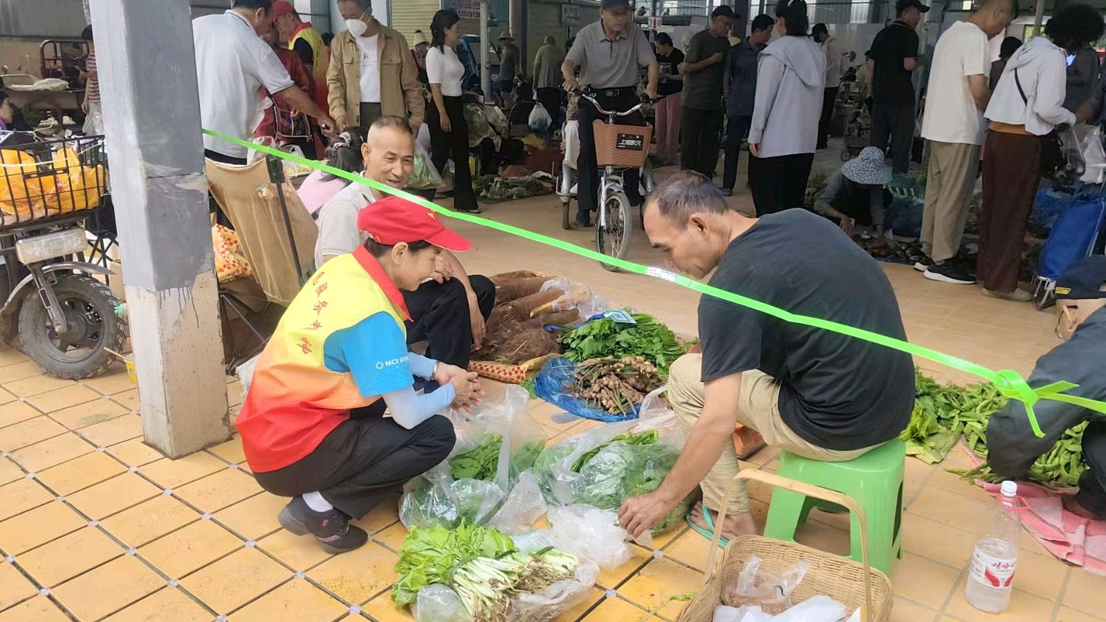 惠民宣传进集市 绿色理念暖民心(图5)