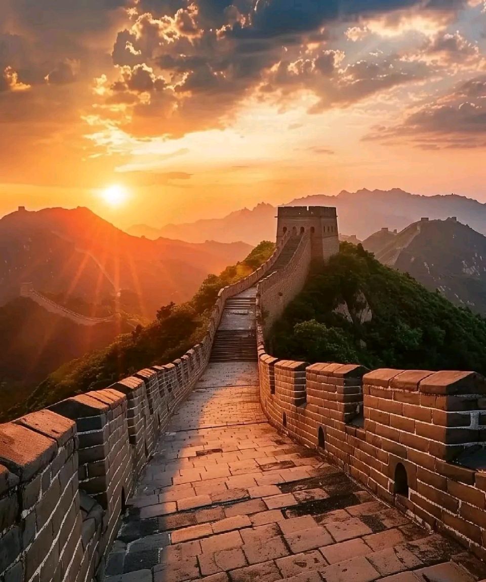 合诵【祖国啊——我们有多么爱你】作者雷金钟  朗诵者春华万象组合