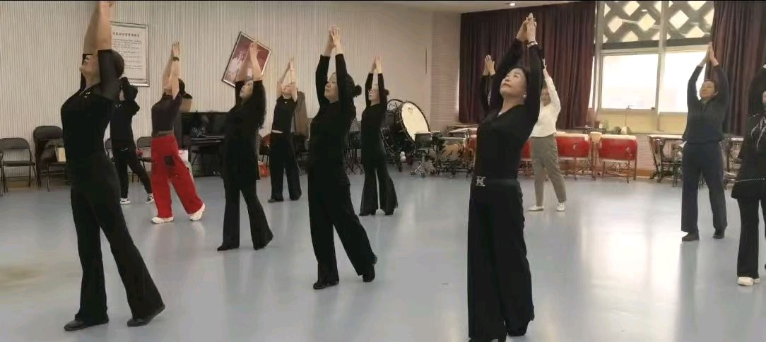 身形修雅韵 美育润沂蒙一一华美公益形体课堂专场盛放临沂 文/韩广华 审核/王传现 编辑/韩广华 赵义成（图9）
