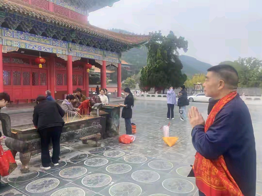 九月十九沐慈光 灵山古刹结佛缘——观音出家日灵山寺祈福游记（图2）