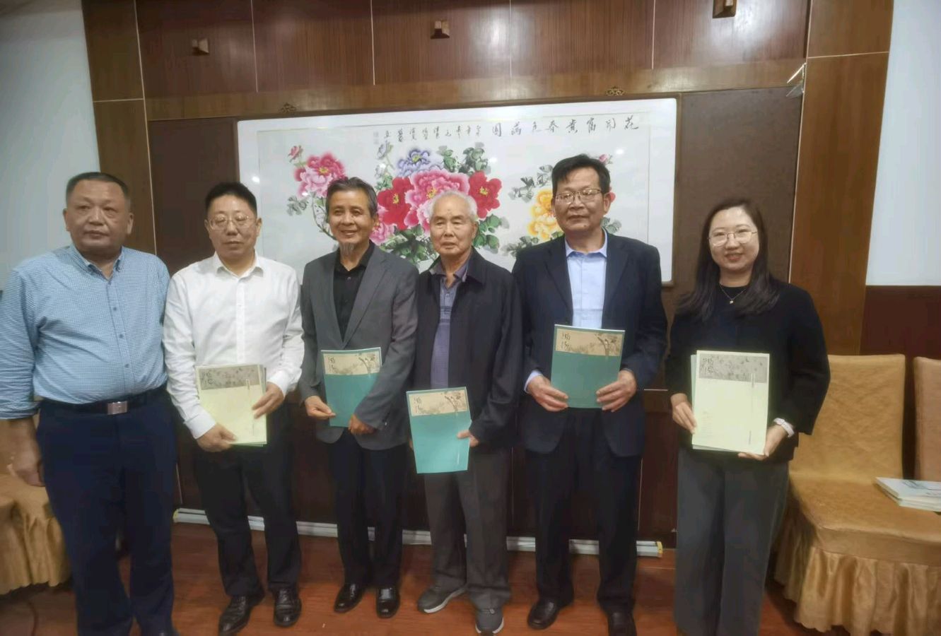 文旅筑梦 丹青留韵——上海中洪大院老总连云清兴文筑院、农民画王曹秀文美名远播海内外文:袁德礼摄:朱超群,诗/修淑华(图37)